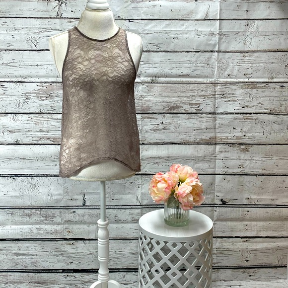 Victoria's Secret Tops - Vintage Victoria Secret Lace Top Size Size M EUC